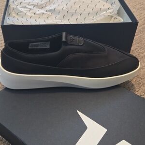 Men's Black/White Slip-On Sneakers